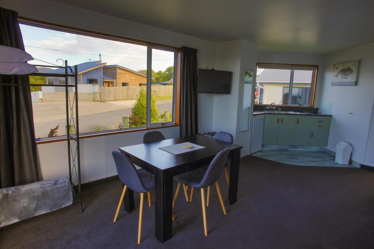 Motel Nugget View
